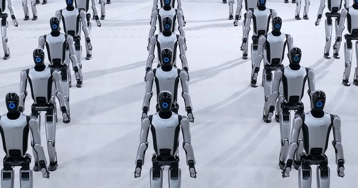 UBTECH Walker S2 1000 unit milestone December 2025 — autonomous battery swap for 24/7 operation